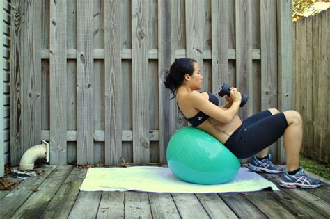 Diary of a Fit Mommy: Best Stability Ball Exercises For Pregnancy