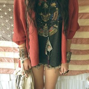 Concert Outfits: 35 Stunningly Gorgeous Concert Outfit Ideas