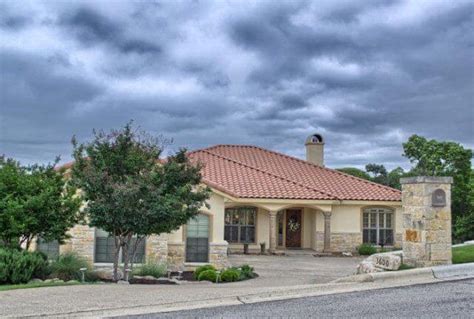 FOR SALE: Comanche Trace TX Home Near Green Belt - Golf Course Home