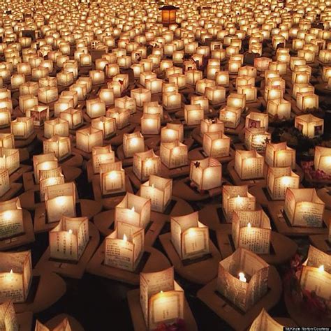 Hawaii Celebrates Memorial Day With A Glowing Sea Of Memories Floating Lanterns, Memorial Day ...