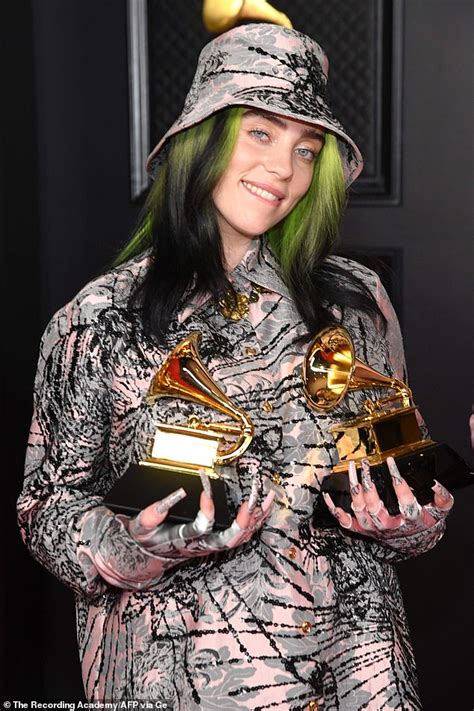 Billie Eilish was wearing a green-and-black WIG for two months while dying her hair blonde ...