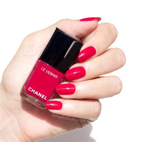 chanel le vernis polish review, new chanel polish swatches - SoNailicious