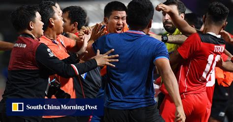 4 sent off, 2 all-in brawls as Indonesia v Thailand football final boils over at Southeast Asian ...