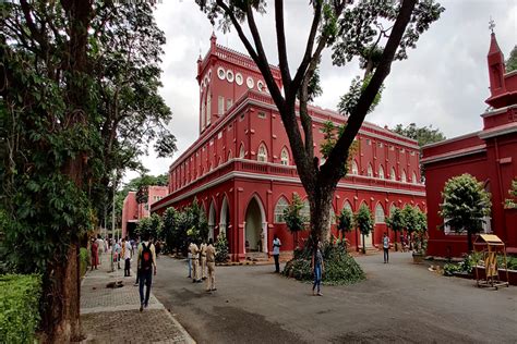 Bengaluru City University, Bengaluru: Admission, Fees, Courses ...