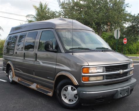 2000 Chevrolet Express 1500 Conversion Van, High Top, Just 121k Mls, No Reserve.