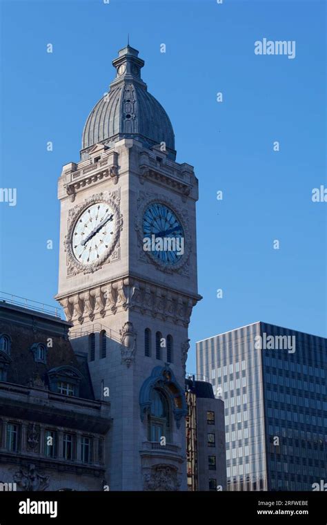 Close-up on the clock tower of the Gare de Lyon in Paris Stock Photo - Alamy