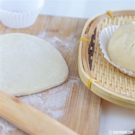 Vietnamese Steamed Pork Buns with Dough from Scratch (Banh Bao) — Vicky ...