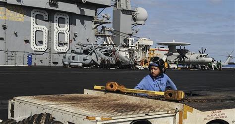 131021-N-AZ866-469 | Aircraft carrier, Uss nimitz, Flight deck