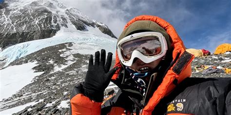 Mount Everest Sherpa Guide Breaks Down the Gear He Uses to Summit ...