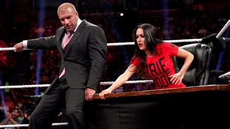 Brie Bella vs. Stephanie McMahon SummerSlam Match contract signing ...