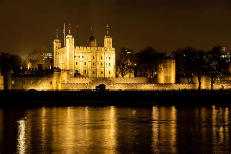 London Explained – Historic Royal Palaces… – Exploring London