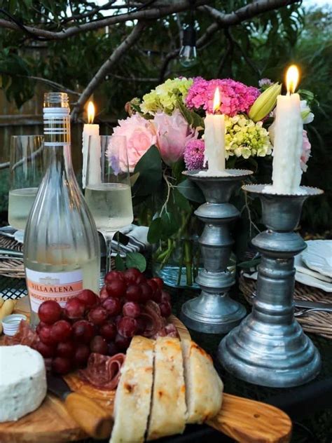 5 Simple Steps to Host a Small Backyard Picnic – Simply2moms