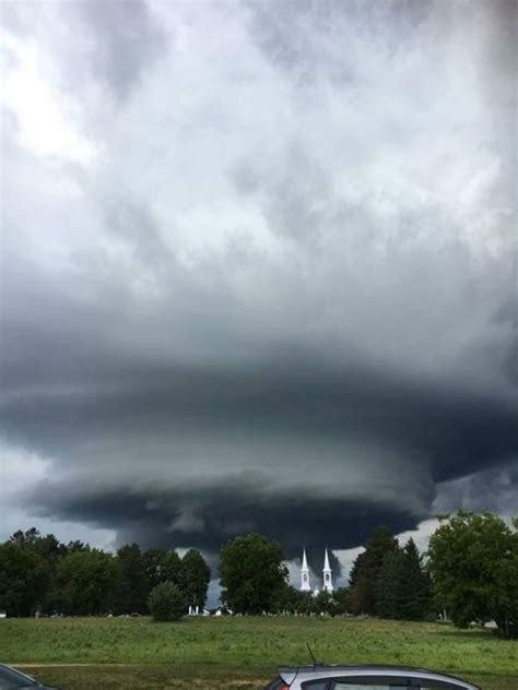 Lenticular cloud or something else? [Bourget, Ontario] : r/weather