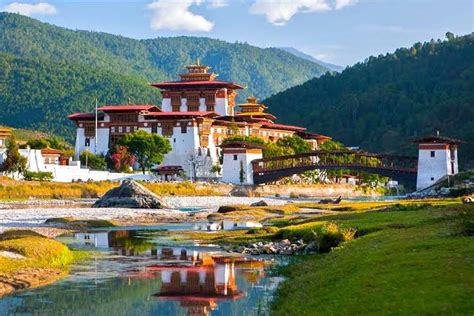 Bhutan explains why it slashed daily fee - TTR Weekly