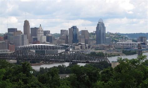 10 Richest Neighborhoods In Cincinnati, OH [2024] | HomeSnacks