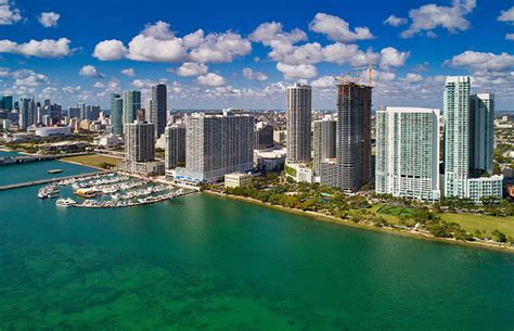 Living in Edgewater, Miami, FL: 2021 Neighborhood Guide