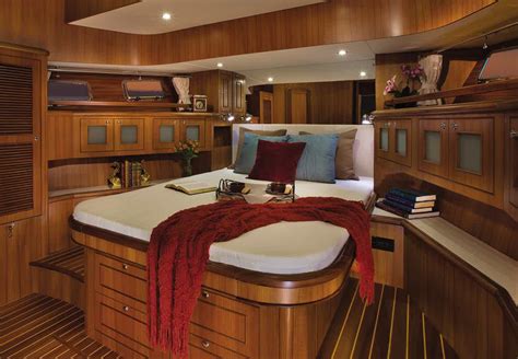 Custom Pilothouse & Trawler Yachts | North Pacific Yachts