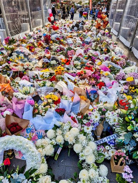 Bondi Junction Stabbing, Floral Tributes, Sydney, Australia Editorial ...