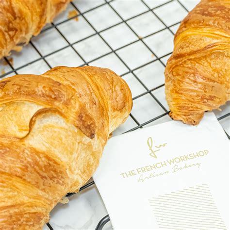 A View into Viennoiserie: The Croissant