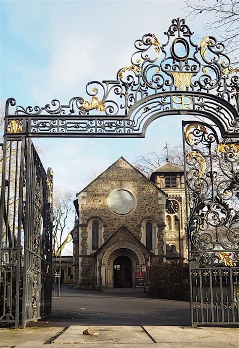 Secrets of St Pancras Old Churchyard | Look Up London