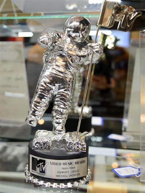 How Oscars, MTV Moonman, and other award show trophies are made.