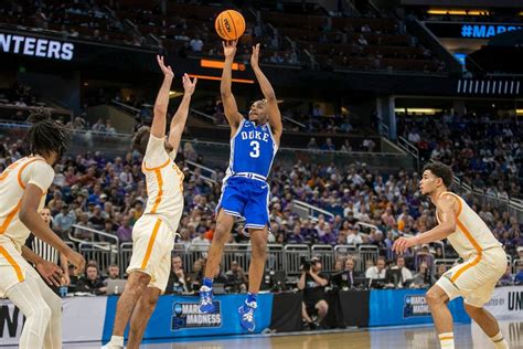 Duke basketball suffers physical NCAA Tournament loss to Vols | Raleigh ...