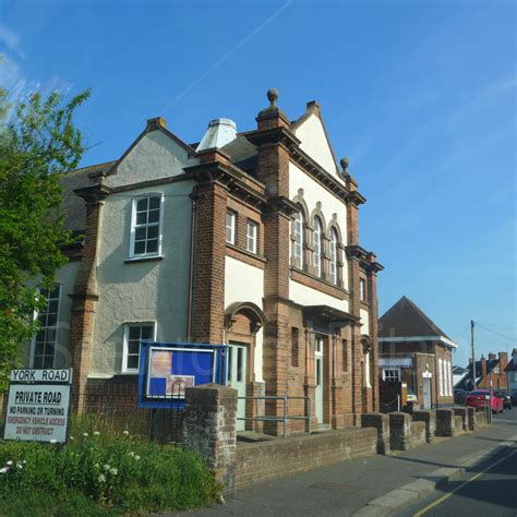 Burnham-on-Crouch, Essex CM0 8AA - See Around Britain