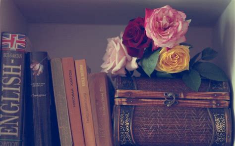 Books and Flowers Wallpapers - Top Free Books and Flowers Backgrounds ...