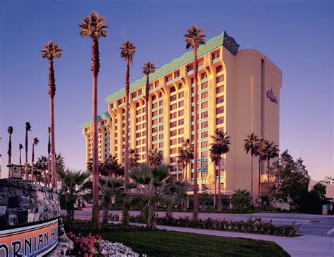 Here's Why You Need to Stay at Paradise Pier Hotel - MickeyBlog.com