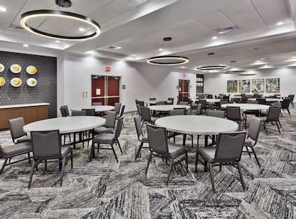 Doubletree by Hilton Dothan Photo Gallery