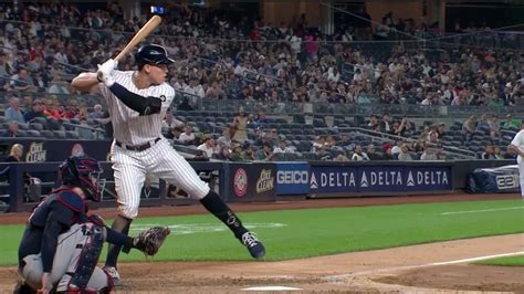 Aaron Judge Slow Motion Home Run Baseball Swing Hitting Mechanics Tips - YouTube