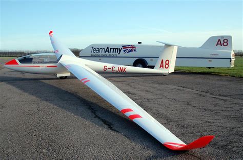 LS8 – Army Gliding Club (Wyvern)