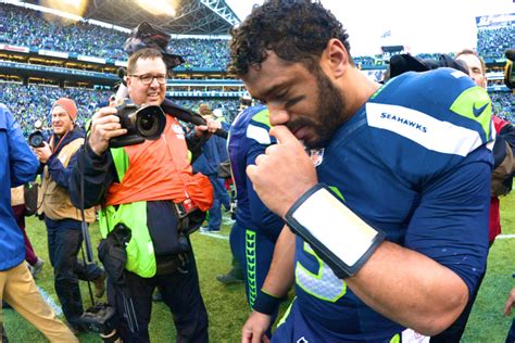 Russell Wilson Goes from Horrid to Hero as Seahawks Unite to Reach Super Bowl | News, Scores ...