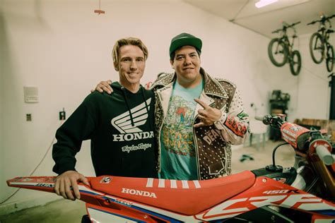 Rome Ramirez Talks Cole Seely in Sublime with Rome’s “Light On” Video ...