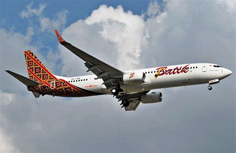 Batik Air / Batik Air Takes Its First A320neo; Looks To A321LR Later ...