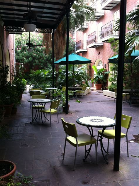 French Quarter Courtyards | Out doors design, Home courtyard, Door design