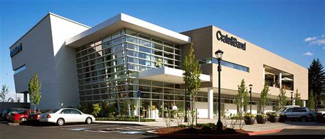 Furniture Store Tigard, OR | Bridgeport Village | Crate and Barrel