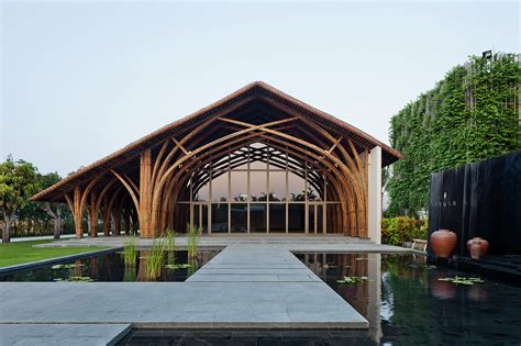 Naman Retreat Conference Hall / VTN Architects | ArchDaily