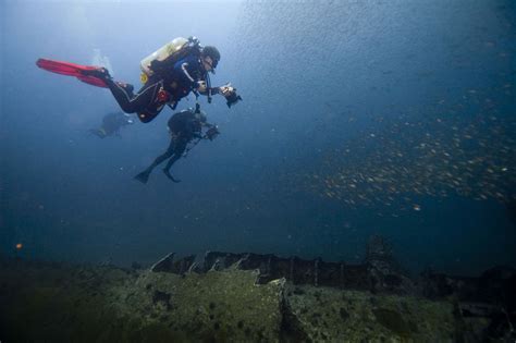 Scientists Turn Deep Sea Hydrothermal Vents Into Gigantic Batteries for Ocean Exploration