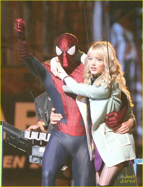 Andrew Garfield & Emma Stone: 'Spider-Man 2' Night Shoot Stunts | Photo ...