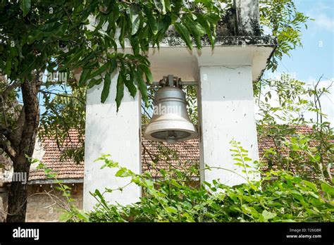 Thuparamaya temple, Anuradhapura, Sri Lanka Stock Photo - Alamy