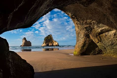 Where is the cave on the Windows 10 login screen wallpaper? - Quora