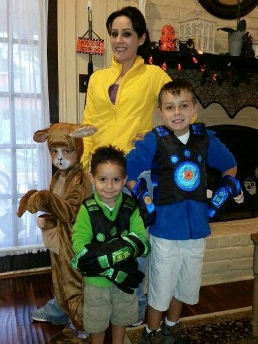 Wild Kratts Halloween Costume | Wild kratts costume, Wild kratts birthday party, Wild kratts party