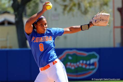 Florida Gators softball takes series over A&M | GatorCountry.com