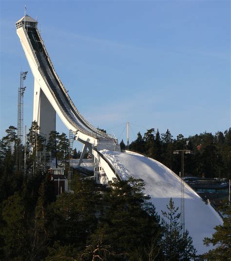 File:Holmenkollen ski jump.jpg - Wikimedia Commons