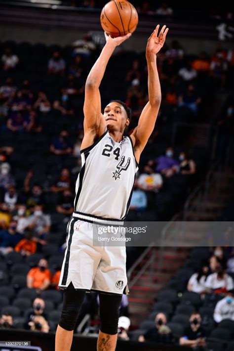 Devin Vassell of the San Antonio Spurs shoots the ball during the... News Photo - Getty Images