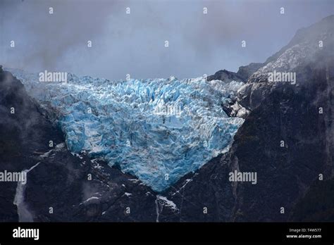 Ventisquero Colgante hanging glacier in Queulat National Park ...