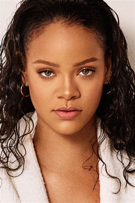 Pin by Mel on Makeup | Rihanna fenty beauty, Rihanna looks, Rihanna