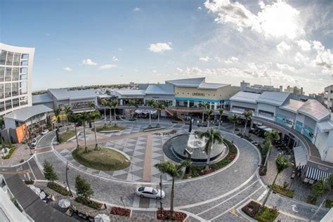 City Place Doral is one of the best places to shop in Miami