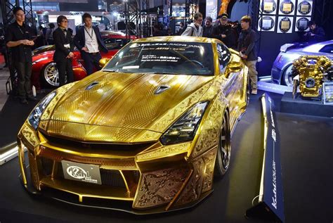 $1 million gold plated car unveiled in Dubai - Arabianbusiness